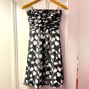 White House Black Market strapless dress size 2